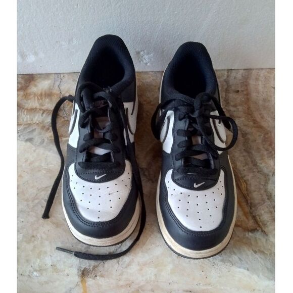 Nike Air Force 1 Low Panda Black White Swoosh boy's size 2.5Y - Picture 6 of 8